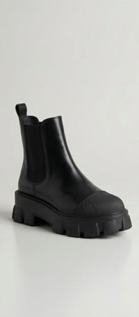 Truffle Black Chunky Chelsea Boots