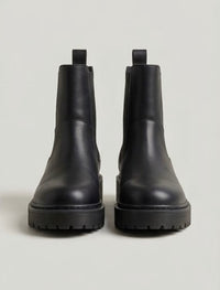 Claudia Ghizzani Black Smooth Chelsea Boots