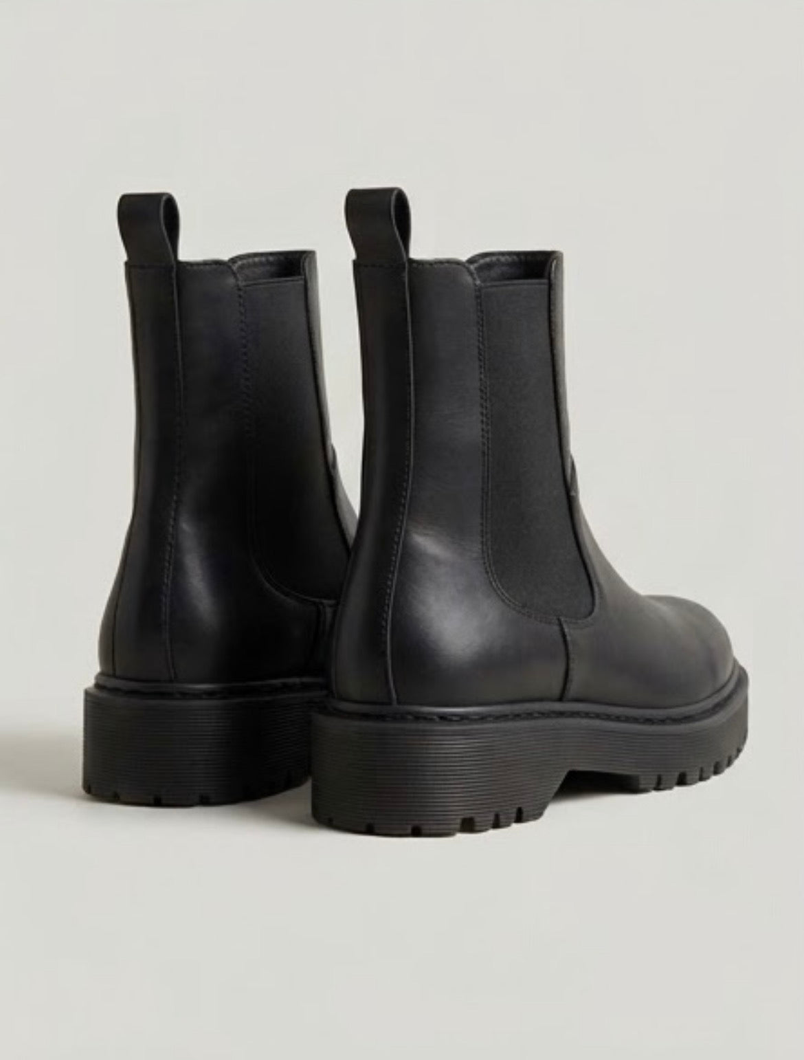 Claudia Ghizzani Black Smooth Chelsea Boots
