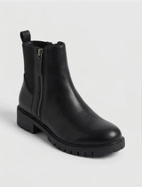 Linzi Black Side Zip Chelsea Boots