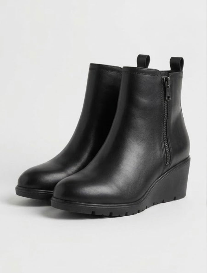 Good for the Sole Black Wedge Side Zip Ankle Boots