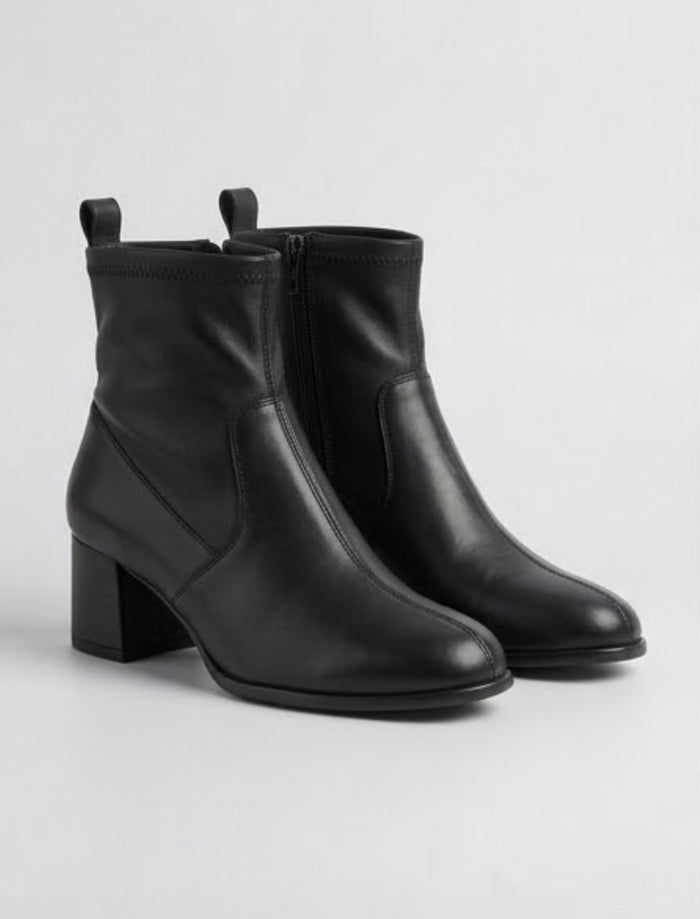 Primark Black Pull Tab Block Heel Ankle Boots